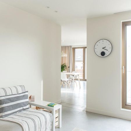 Trendy Apartments As Base To Discover Гент Екстериор снимка