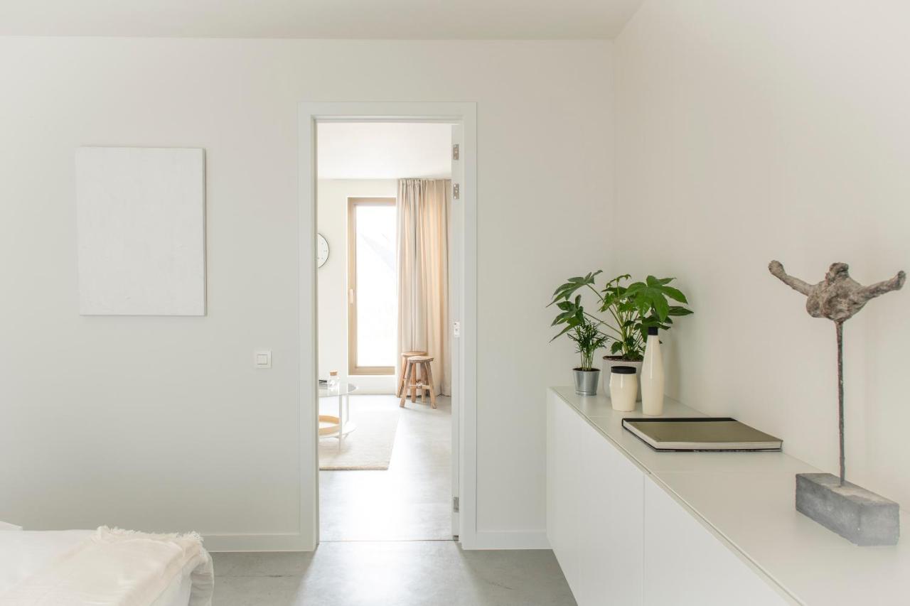 Trendy Apartments As Base To Discover Гент Екстериор снимка