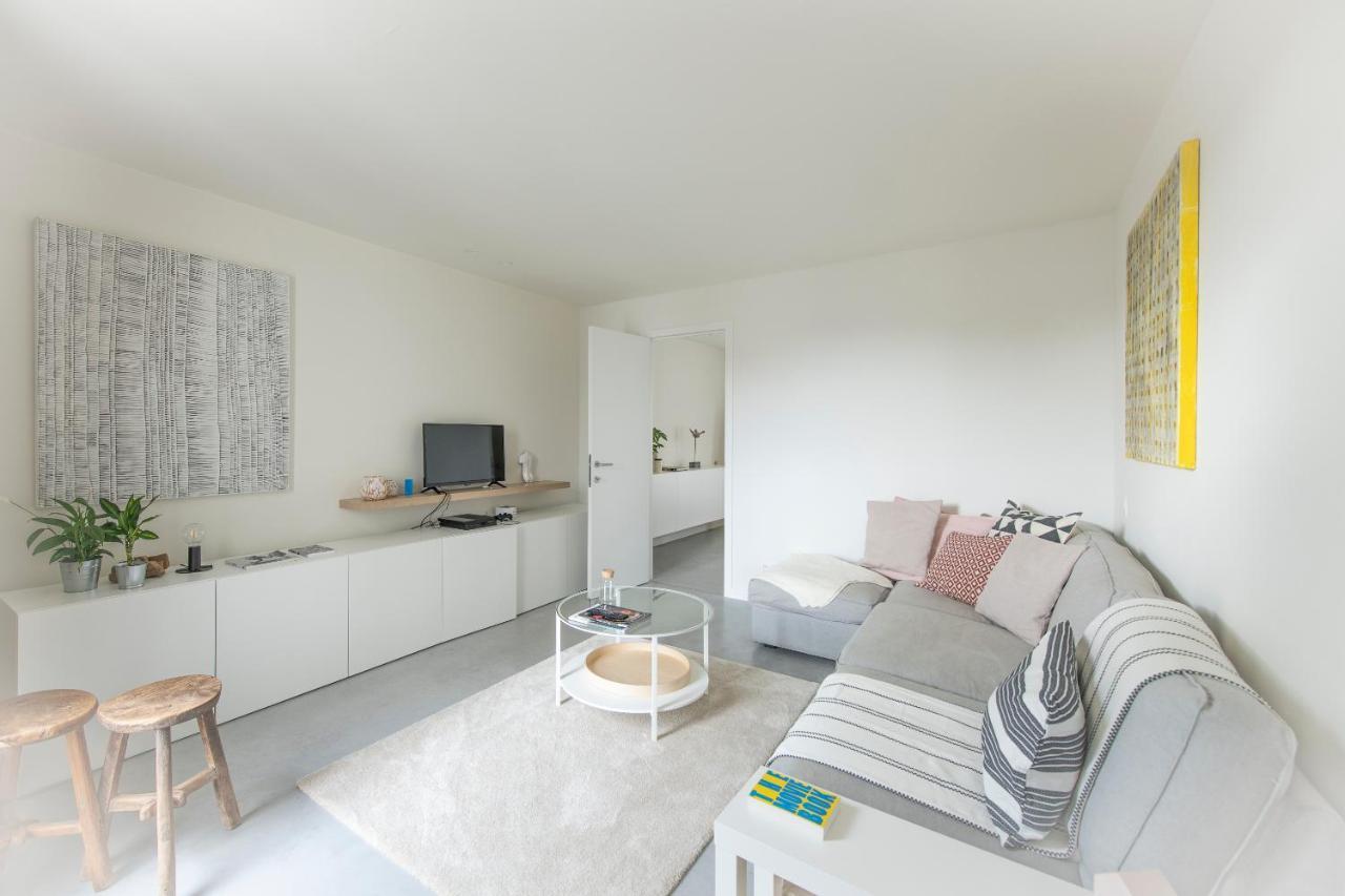 Trendy Apartments As Base To Discover Гент Екстериор снимка