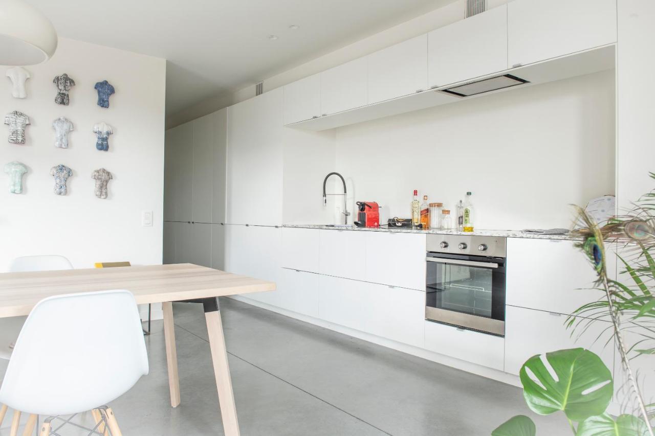 Trendy Apartments As Base To Discover Гент Екстериор снимка