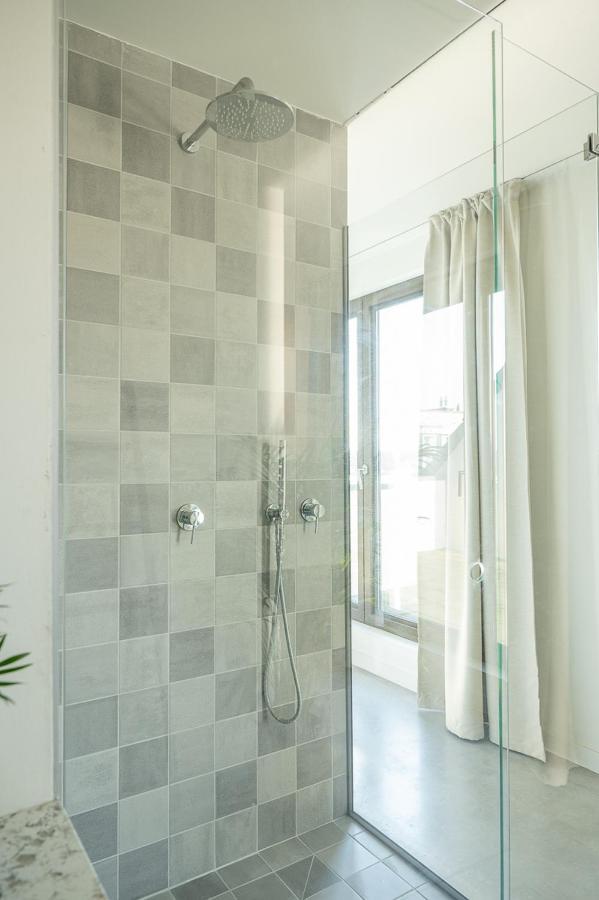 Trendy Apartments As Base To Discover Гент Екстериор снимка