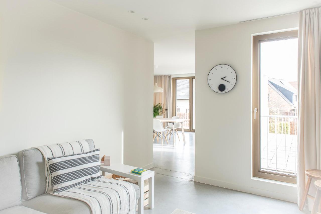 Trendy Apartments As Base To Discover Гент Екстериор снимка