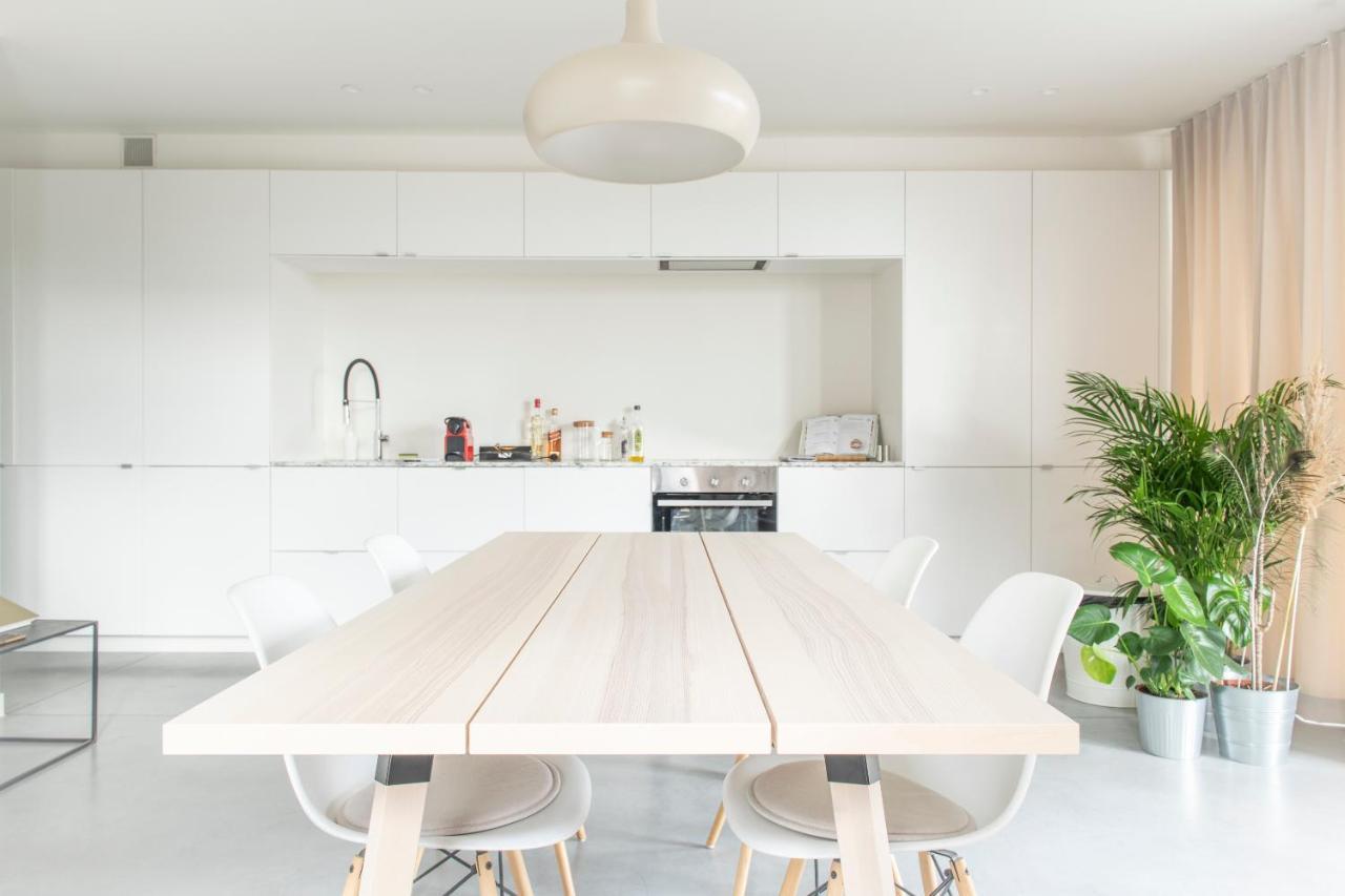 Trendy Apartments As Base To Discover Гент Екстериор снимка