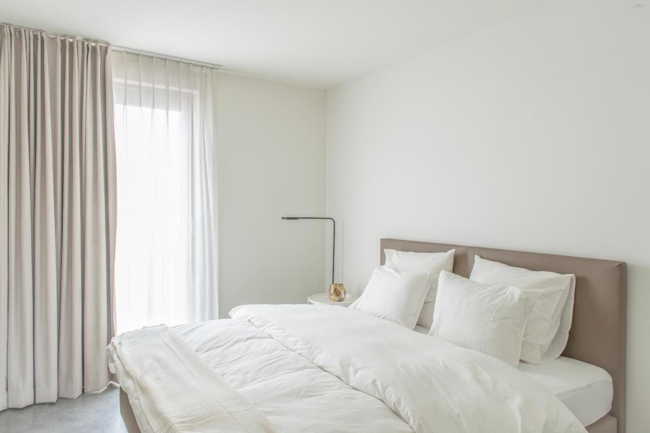 Trendy Apartments As Base To Discover Гент Екстериор снимка