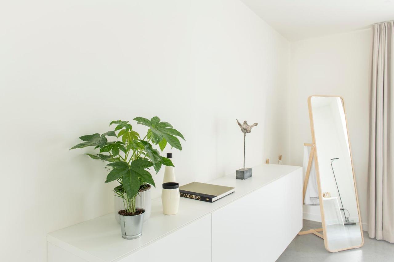 Trendy Apartments As Base To Discover Гент Екстериор снимка